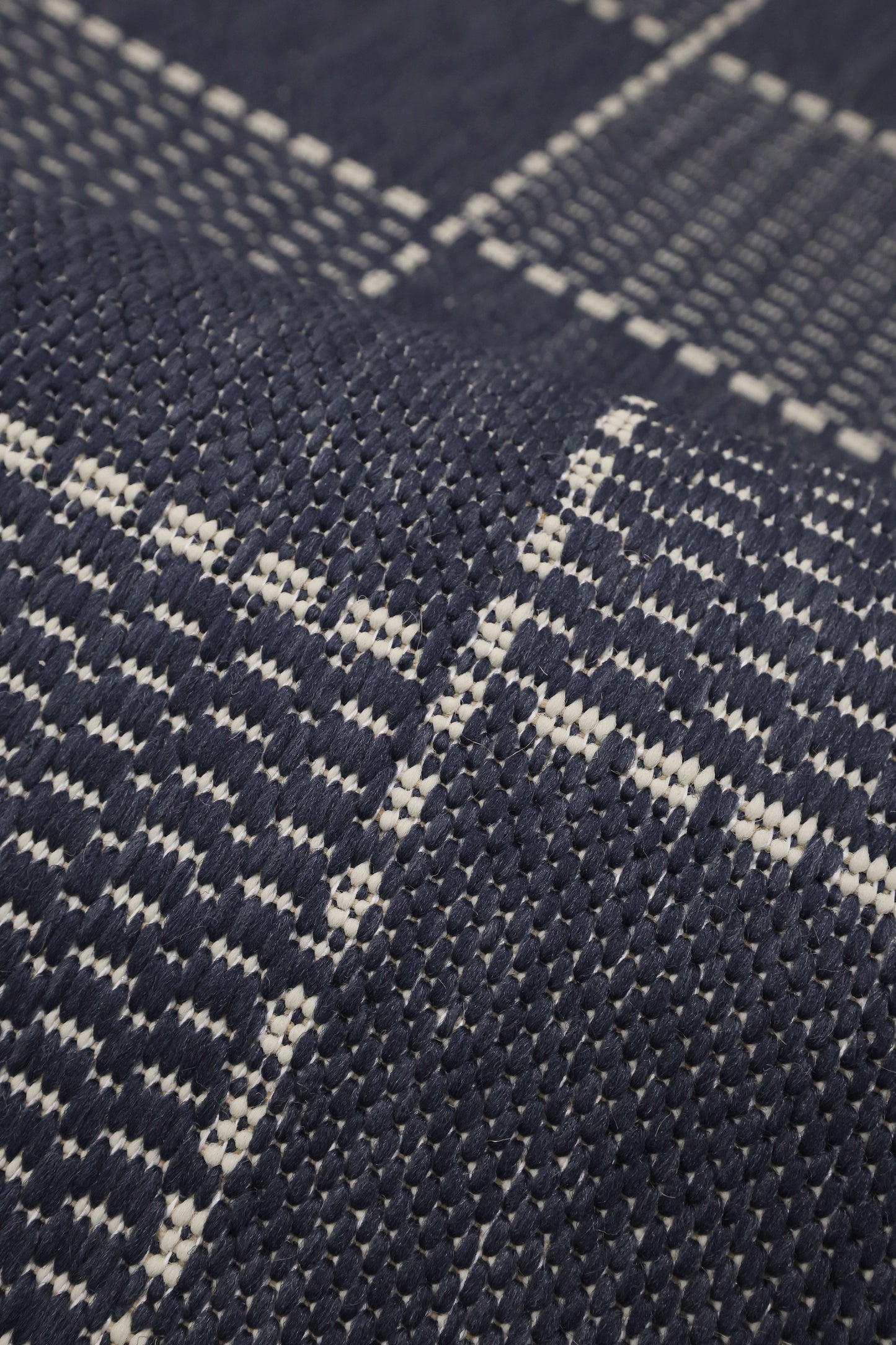 FLATWEAVE GEL BORDER NAVY