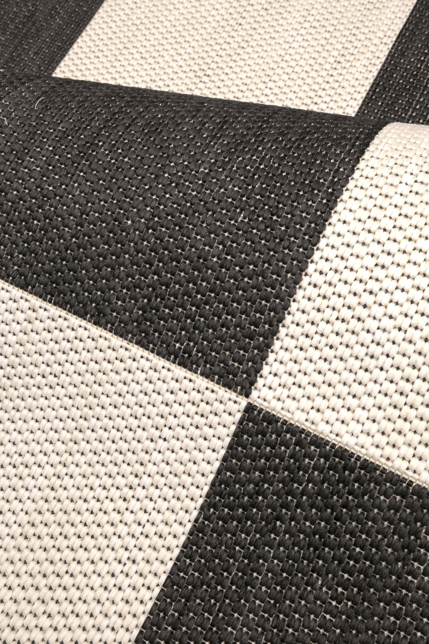 COUNTY CHEQUER BLACK