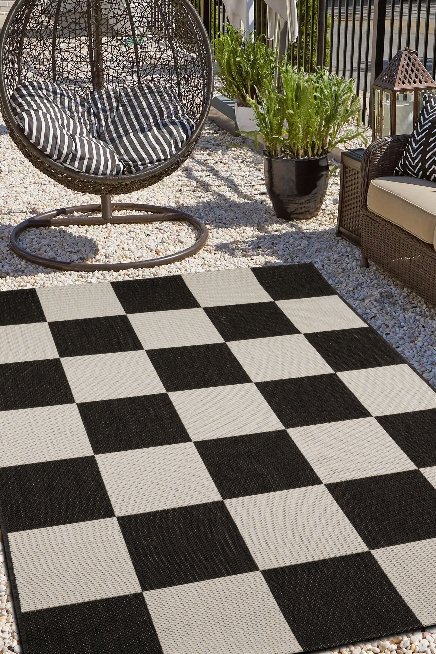COUNTY CHEQUER BLACK