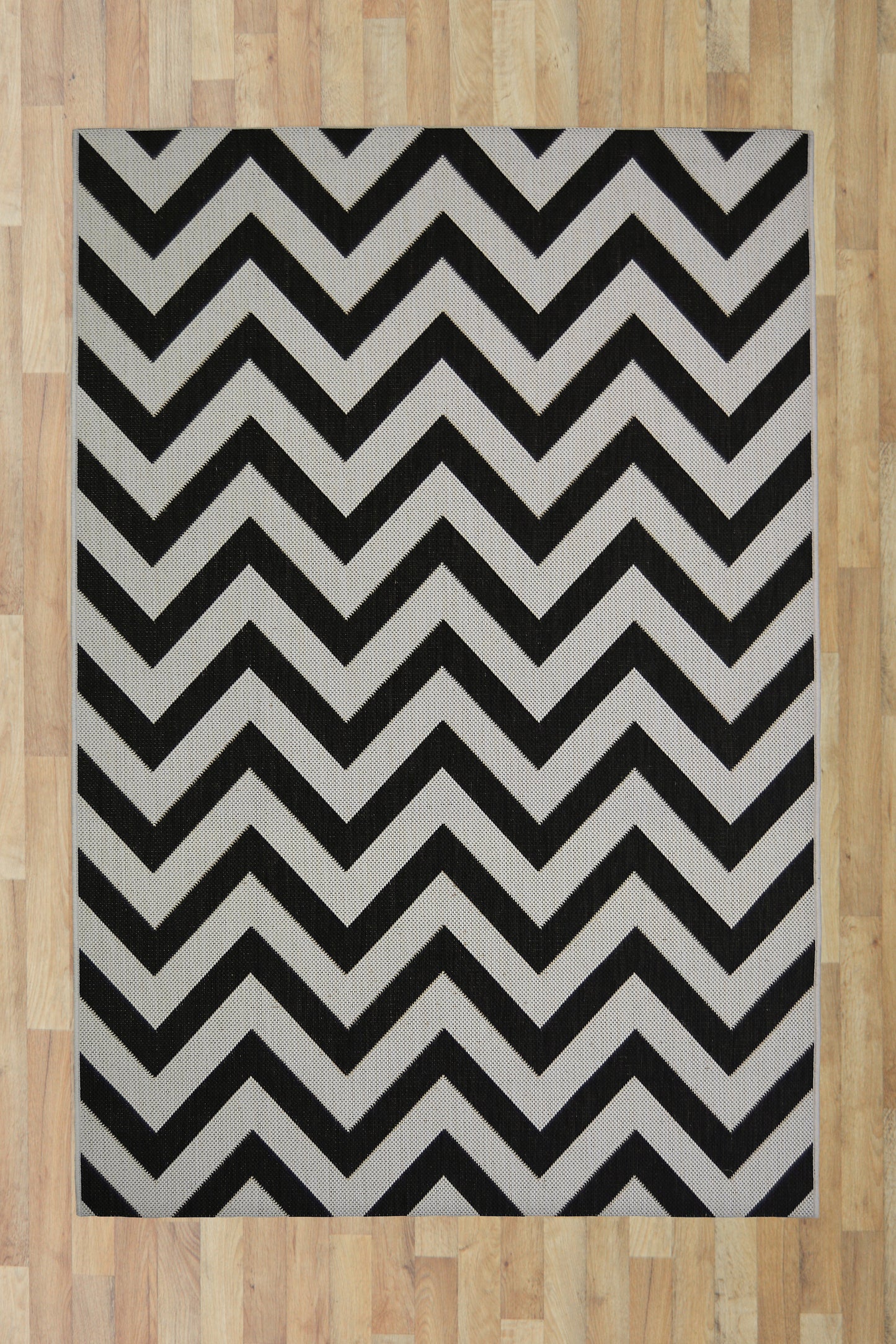 COUNTY CHEVRON BLACK