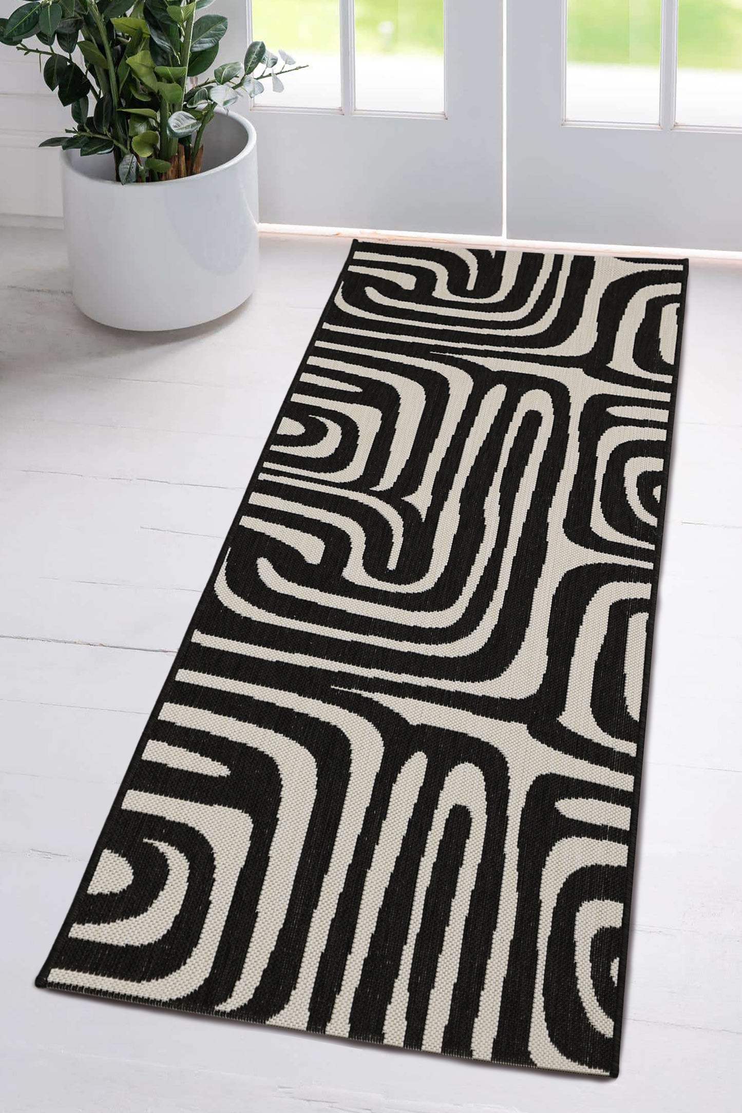 COUNTY ZEBRA BLACK