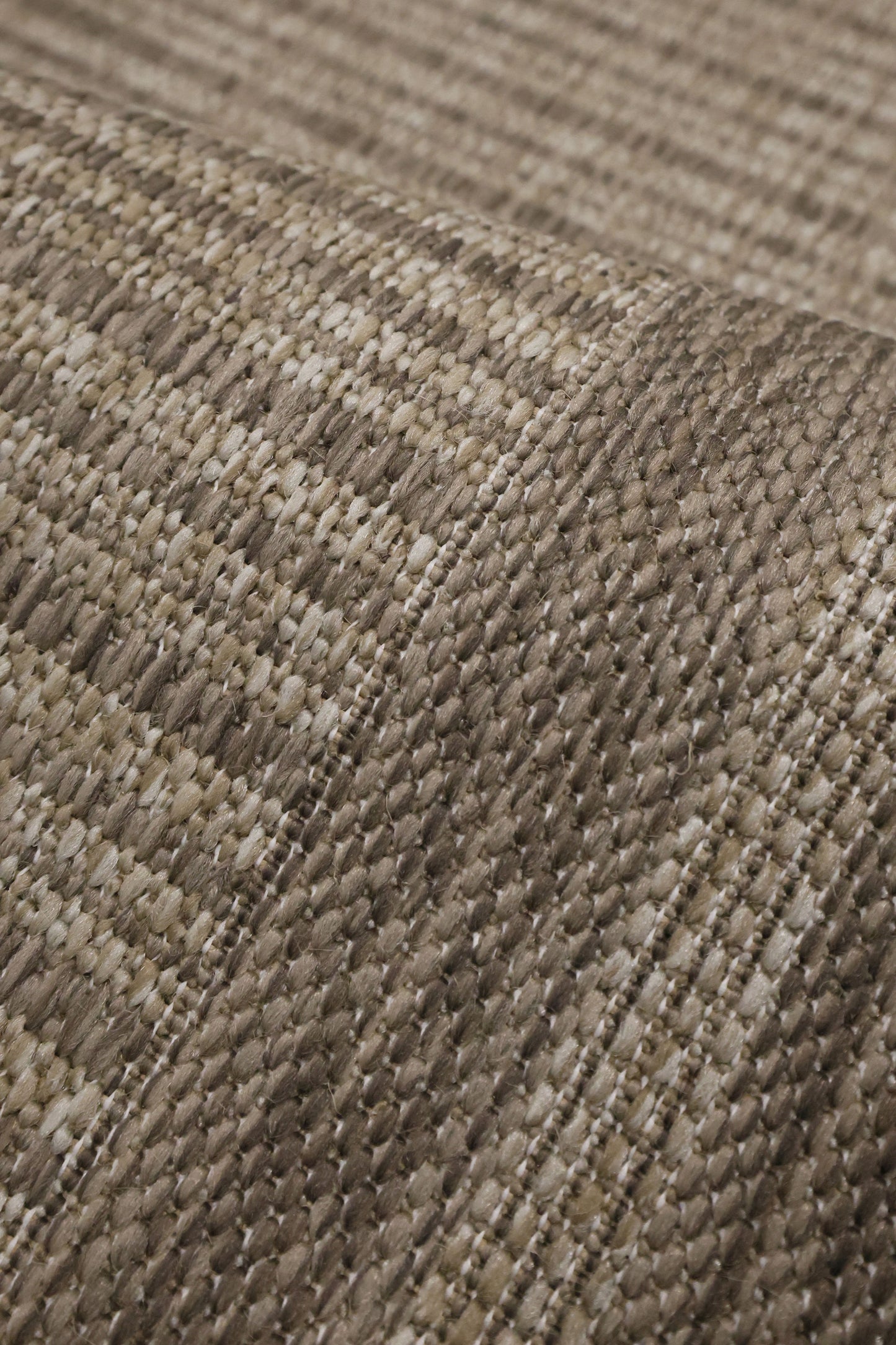 FLATWEAVE GEL BORDER LATTE