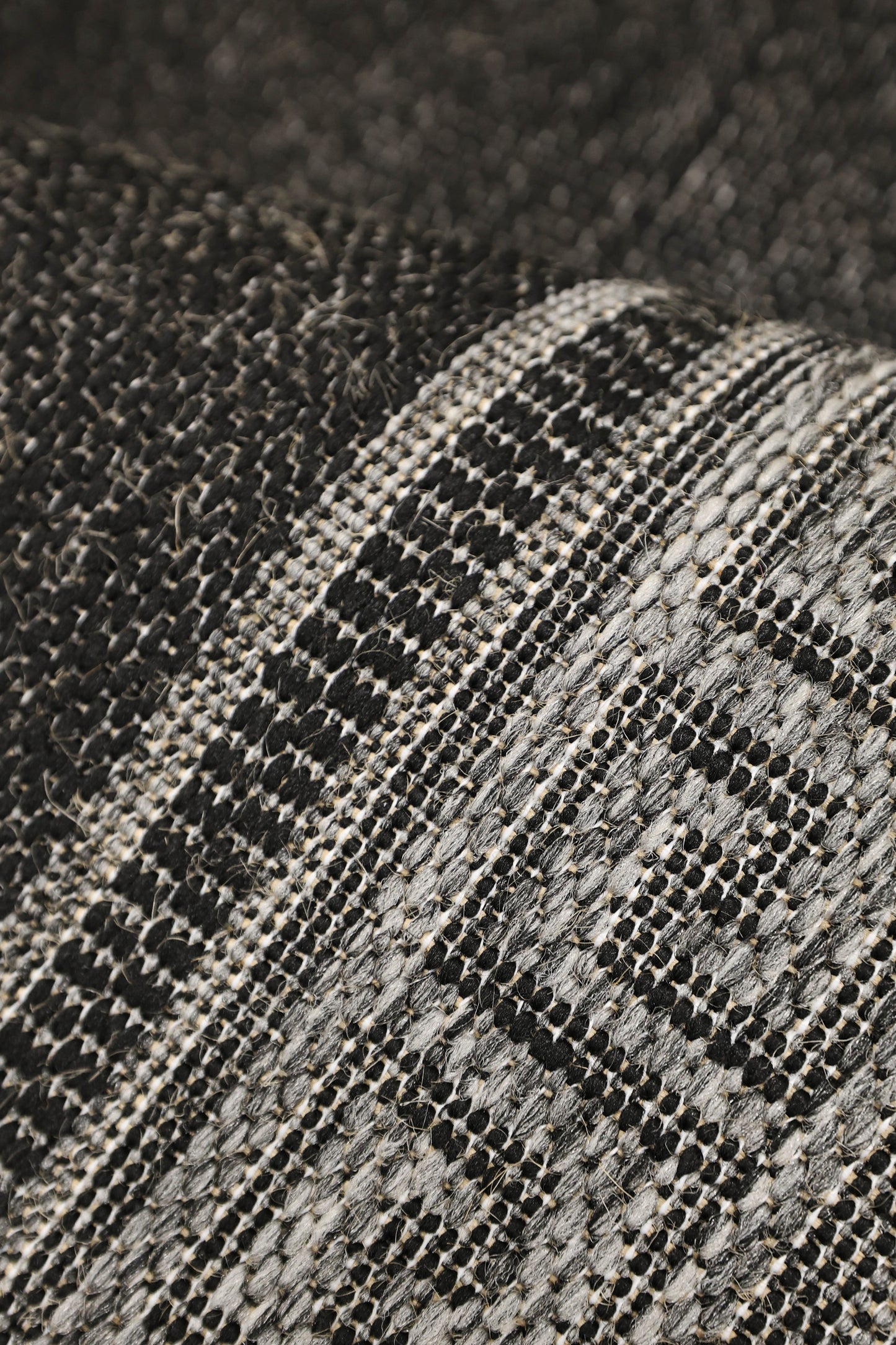 FLATWEAVE GEL GREEK KEY NEW BLACK