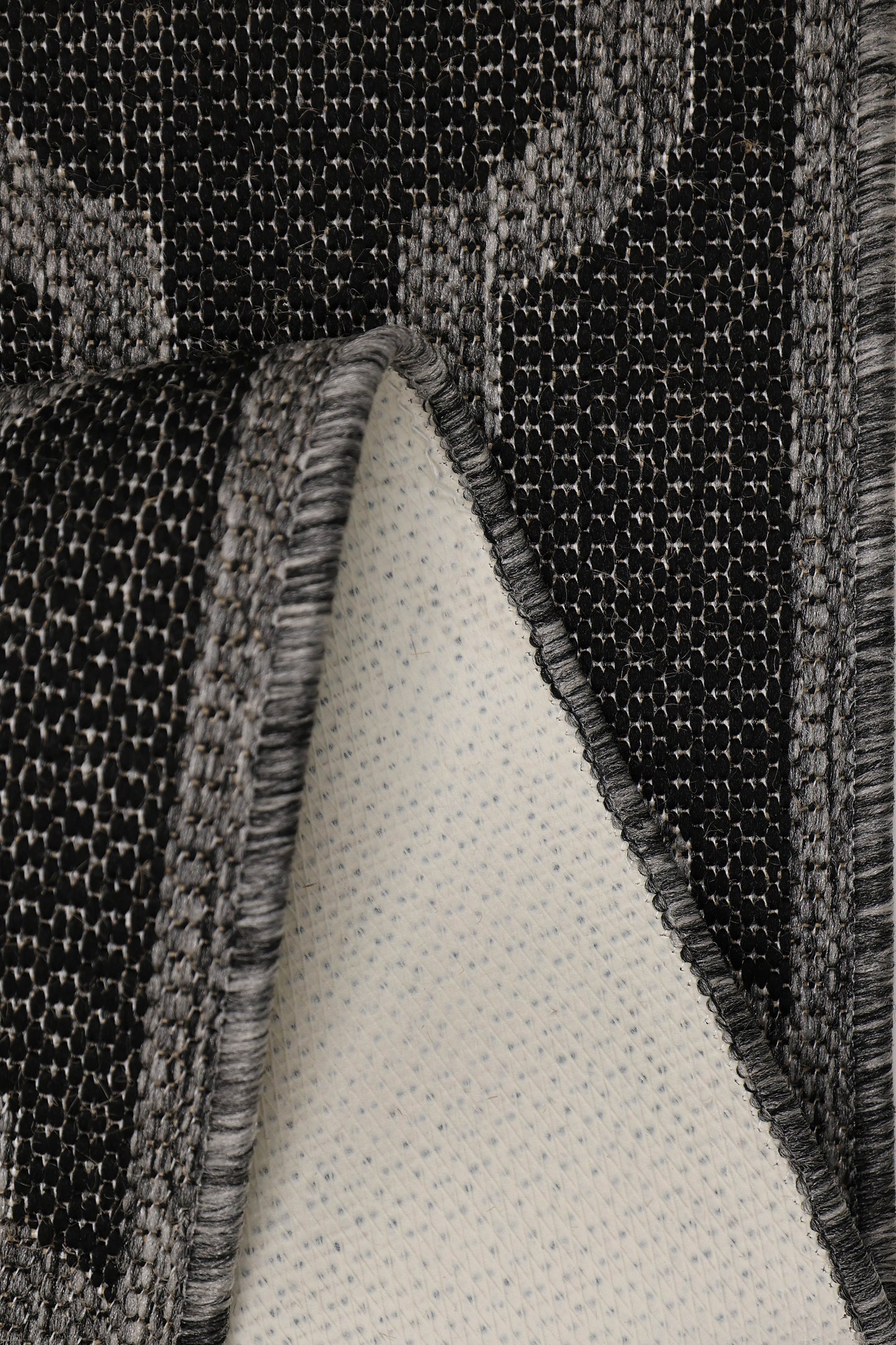 FLATWEAVE GEL TRELLIS BLACK