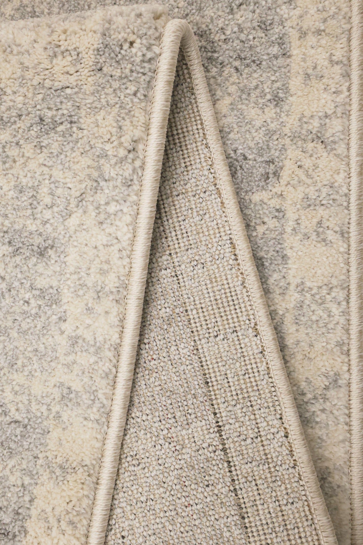 FREYA TEXTURED BORDER SILVER