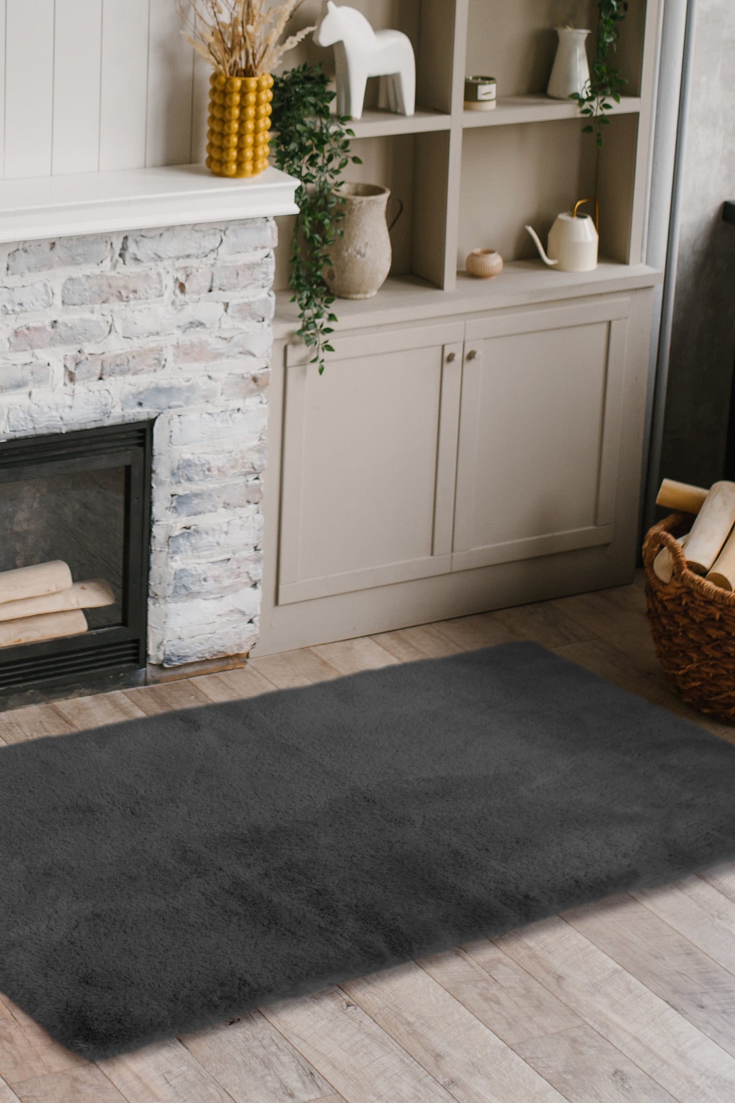 LUXURY FAUX FUR GREY