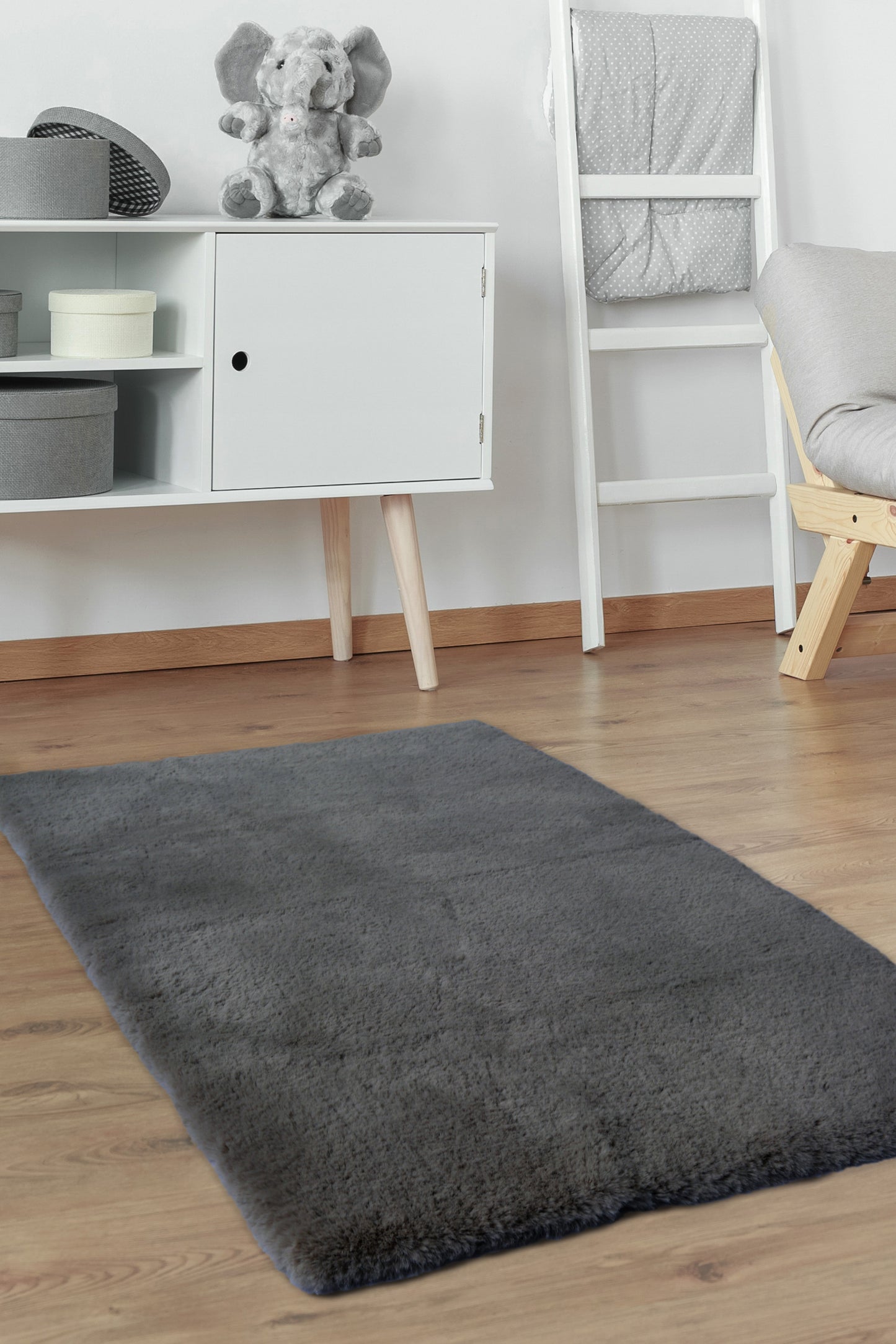 LUXURY FAUX FUR GREY