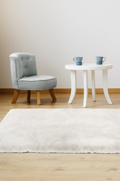 LUXURY FAUX FUR IVORY