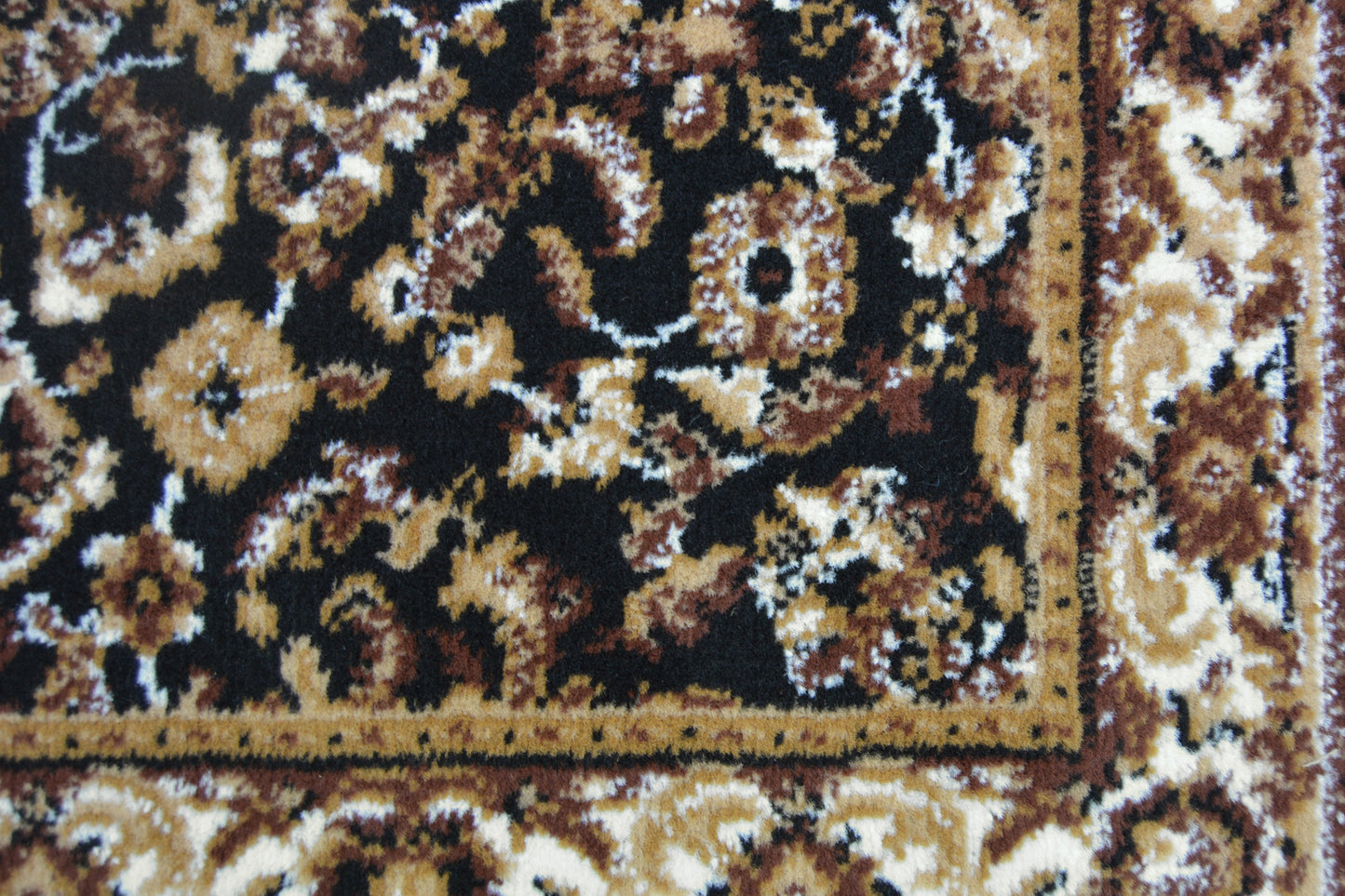 MAESTRO BELUCHI BLACK