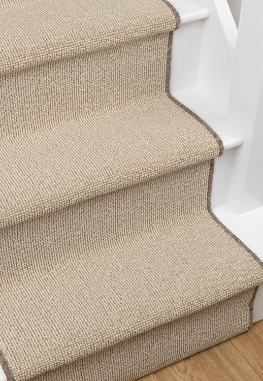 BOBBLE STAIR RUNNER CREAM
